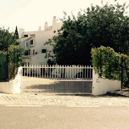 Le Cinq Apartment